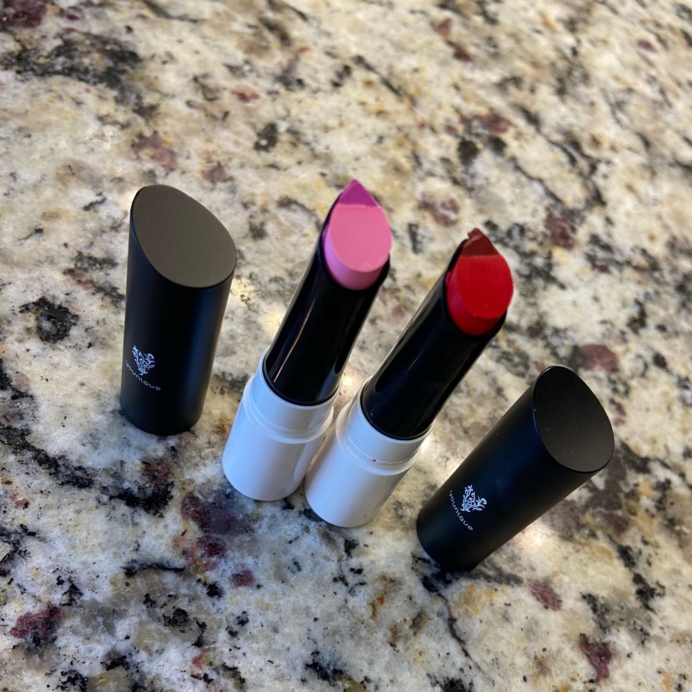 YOUNIQUE Dual Colored Lipstick